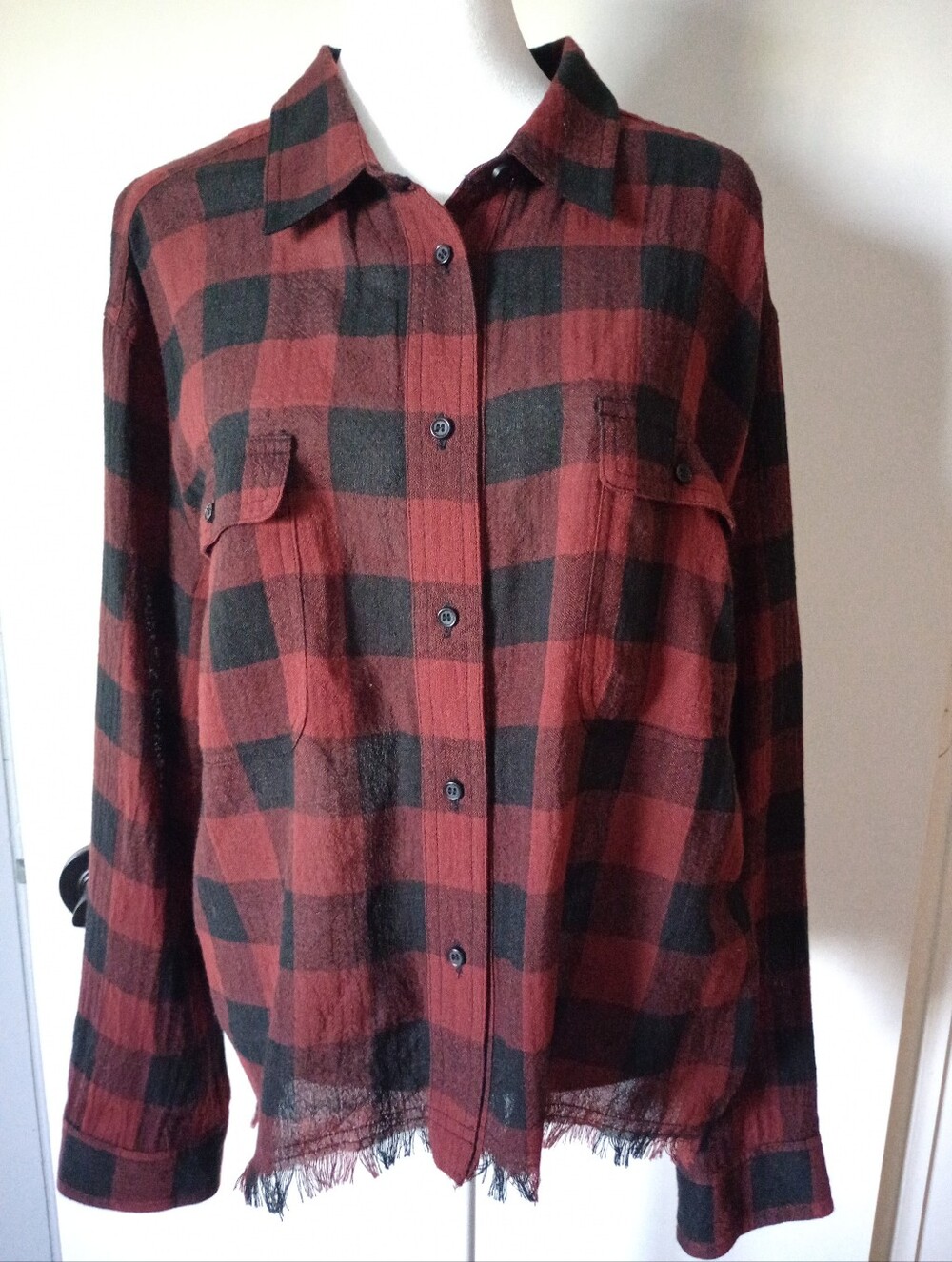 Red and Black Plaid Button-Up Hi Low Fringe Hem Size Medium
